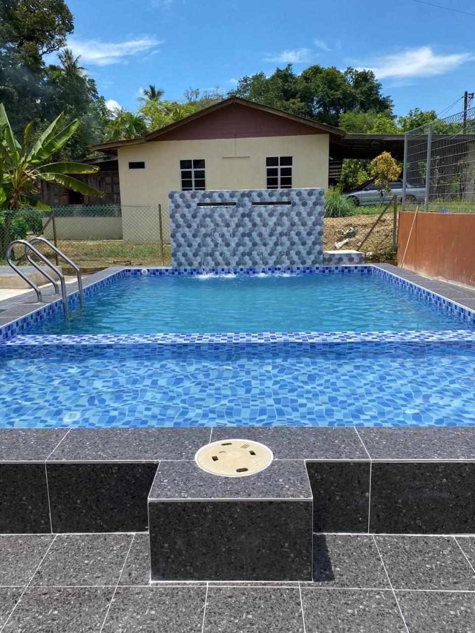 Nsjay Guest House Kampong Gong Balai Buitenkant foto